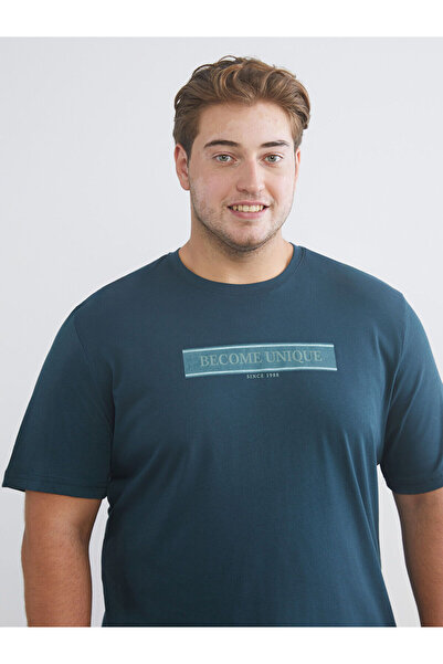 LC Waikiki تي شيرت رجالي مطبوع برقبة دائرية مقاس كبير