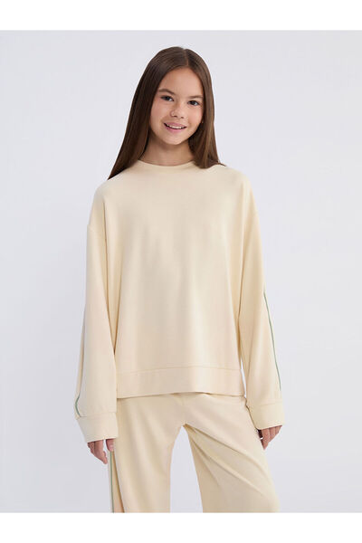 LC Waikiki Özmarka New Season Crew Neck Girls' Tracksuit Set