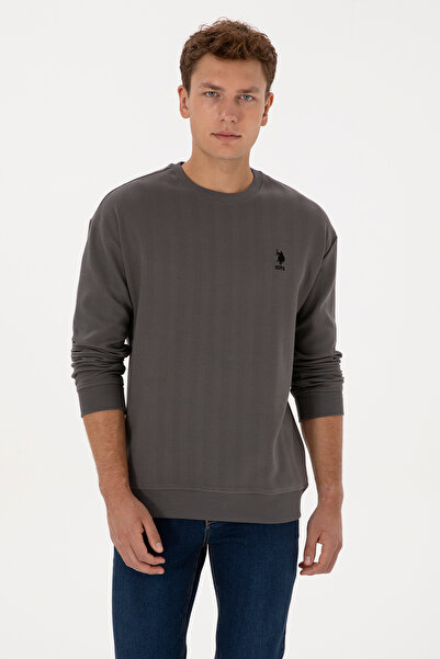 U.S. Polo Assn. سويت شيرت رجالي مريح ذو ياقة دائرية من أنثراسايت 50317050-VR006