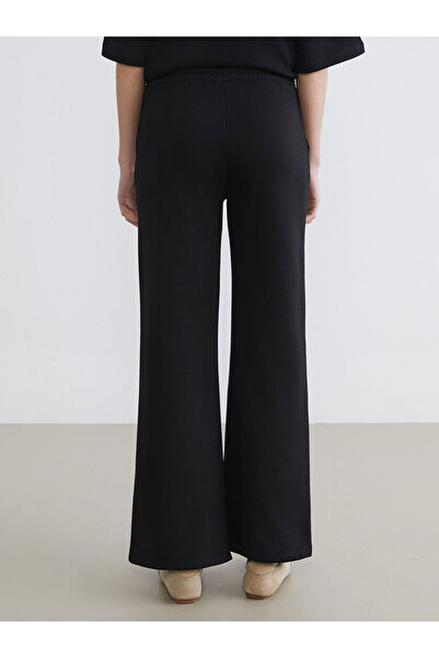 LC Waikiki Beli Lastikli Geniş Paça Kadın Eşofman Altı