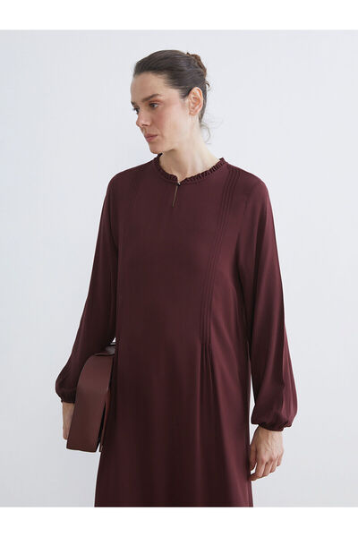 LC Waikiki Φόρεμα με βολάν και λεπτομέρεια πλισέ