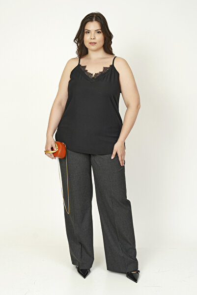 Büyük Moda Strapped Satin Textured Lace Blouse