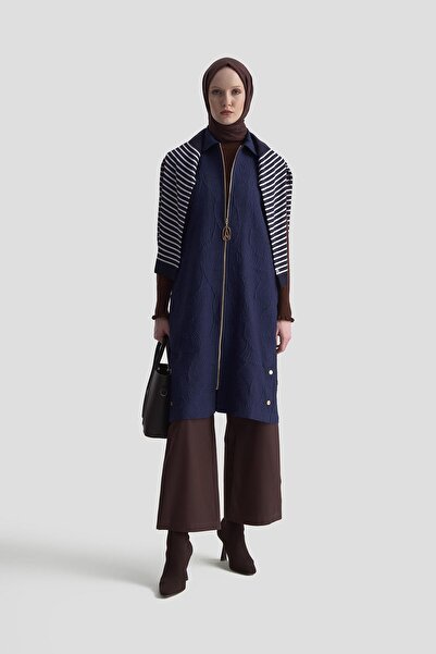 Armine TREND Жилет з рельєфним візерунком і застібкою-блискавкою по всій довжині, синій 25KT526