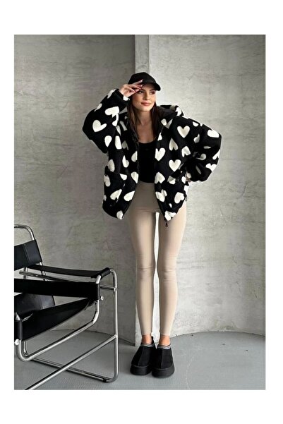 The Naz Line Kadın Siyah Beyaz Kapüşonlu Kalpli Peluş Mont ASTARLI