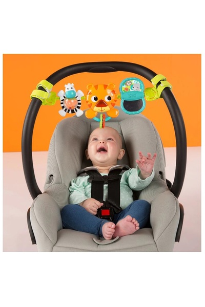 Bright Starts تشكيلة ألعاب حاملة الأطفال™