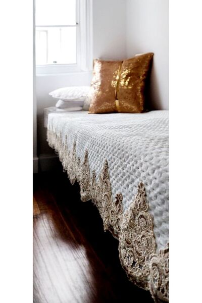 baladı home ev tekstil home collection غطاء كرسي مخملي مزخرف بنمط سميك وقاعدة...