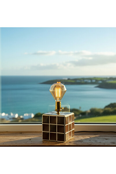 EVİST El Yapımı Parlak Kahverengi Seramik Kare Tabanlı Masa Lambası E27 Duy, Kırılmaz Elmas Formlu Ampul