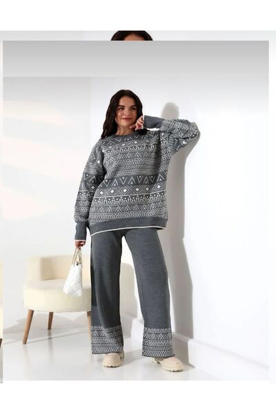 The Naz Line Women's Crew Neck Sweat Loose Pants Knitwear Set