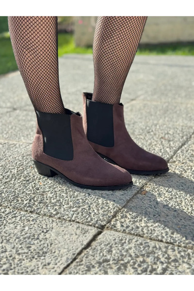 LOVE SHINE Centa Süet Lastikli Kısa Topuklu Büyük Numara Kadın Bot Stil ve Rahatlık