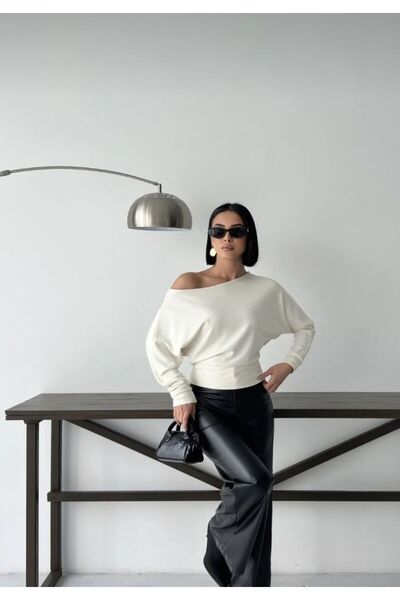 TRENDLİA Women's Off-Shoulder Modal Fabric Waist-Fitted Blouse