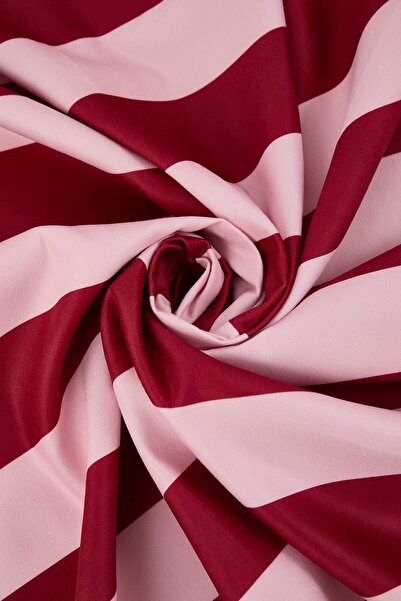 TRENDYOLMİLLA HOME Striped Tablecloth 150X200Cm Tphaw26Mor00000