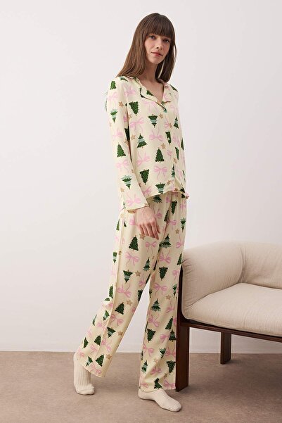 Trendyol Collection Ecru New Year Belmando Woven Pajama Set Thmaw26Pt00060