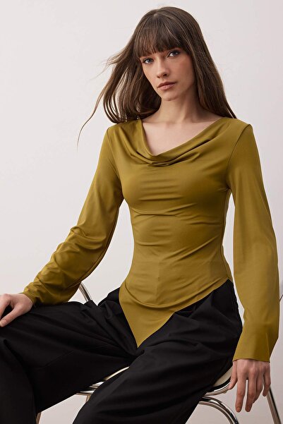 Trendyol Collection Oil Green Degaje Collar Asymmetric Fitted/Bodycon Knitted Blouse Twoaw26Bz00283