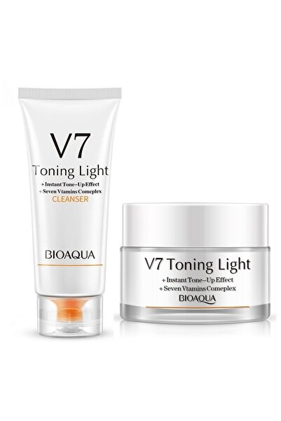 Bioaqua V7 Toning Light Yüz Temizleyici Ve Nemlendirici Beyaz Ve Aydınlık Gör...