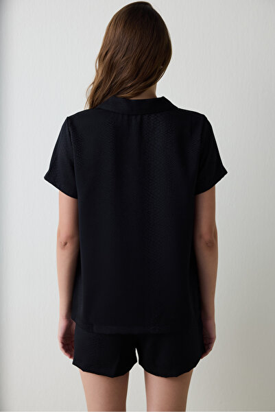 Penti Siyah Fleur Saten Gömlek Yaka Kısa Kollu Şortlu Pijama Takımı