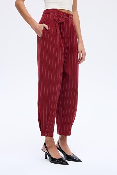 Quzu Çizgi detaylı pileli pantolon bordo