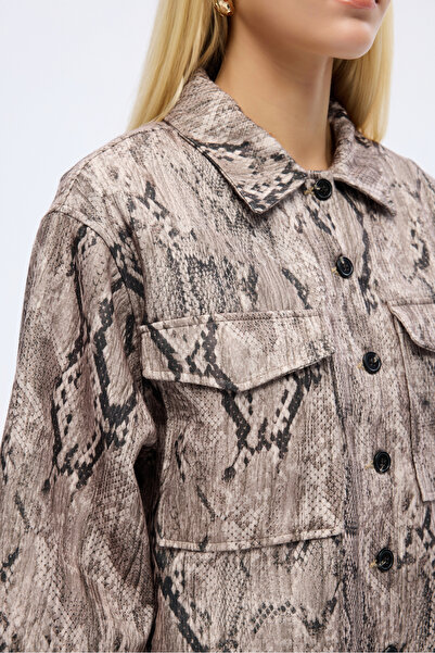 Quzu Yılan Desenli Oversize Gömlek Kahverengi