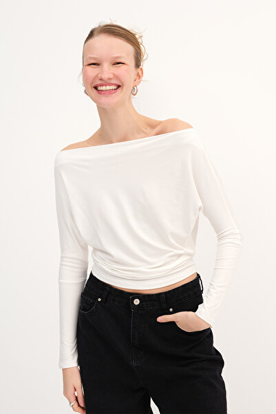 Addax Μπλούζα με μακρύ μανίκι με λαιμόκοψη B190