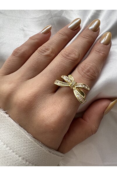 Petra Jeweils خاتم من الفولاذ الذهبي مع حجر القوس