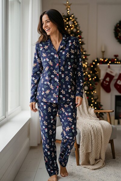Pijamapartisi طقم بيجامة بأزرار أمامية بطباعة رأس السنة الجديدة