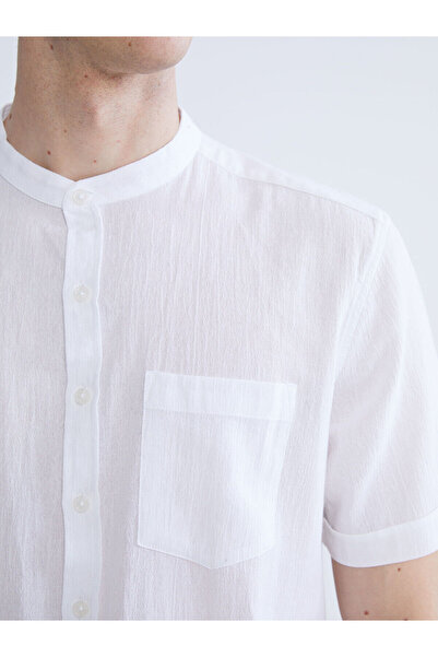 LC Waikiki Ανδρικό πουκάμισο με κοντό μανίκι LCWAIKIKI Classic Regular Fit Hakim Collar