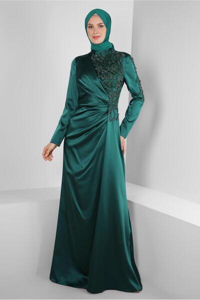 Alvina فستان سهرة من الساتان ذو الياقة الحجرية 50358