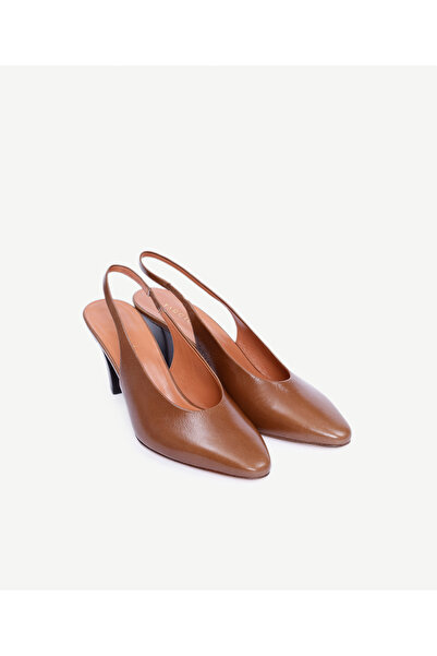 Yargıcı Arkası Açık Deri Topuklu Ayakkabı
