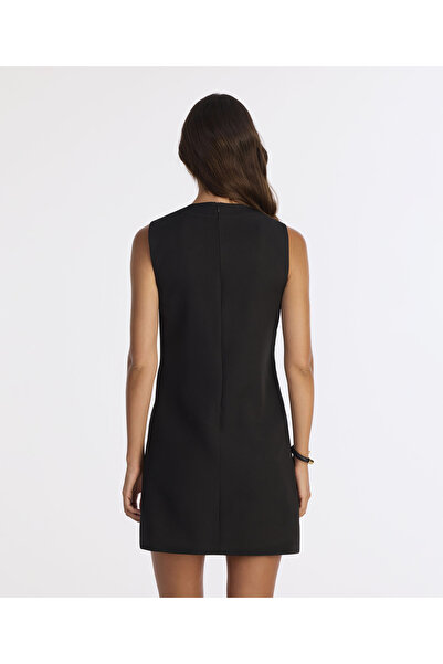 Yargıcı Dar Bisiklet Yaka Kolsuz Elbise
