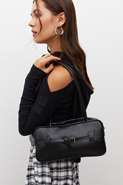 urban focus Buckle Detailed Shoulder Bag