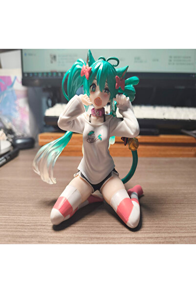 Choice مجسم هاتسون ميكو اللطيف من بانداي، إصدار تي شيرت نيكو، 11 سم، مناسب لل...