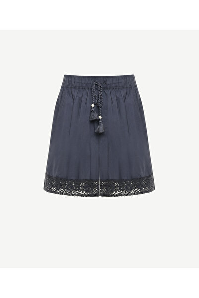 Yargıcı Croche Detaylı Şort