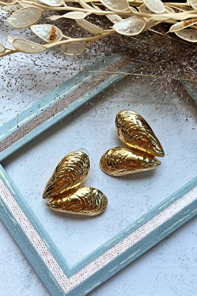 Meva Takı ve Aksesuar Gold Color Mussel Shaped Earrings