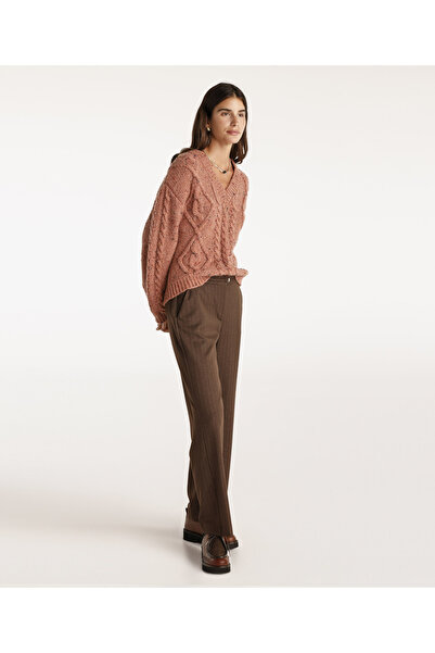Yargıcı Bel Detaylı Pantolon