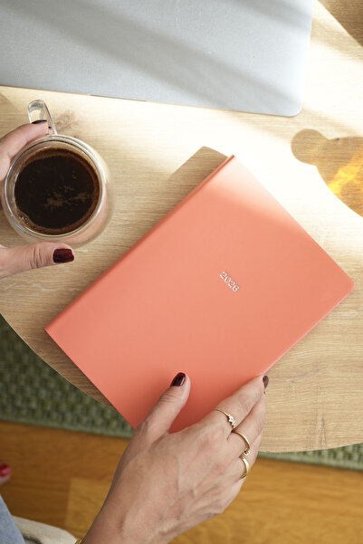 Victoria's Journals Smyth 2026 Daily Agenda A5 (14X21Cm) Flexible Cover Ivory 80 Gr.