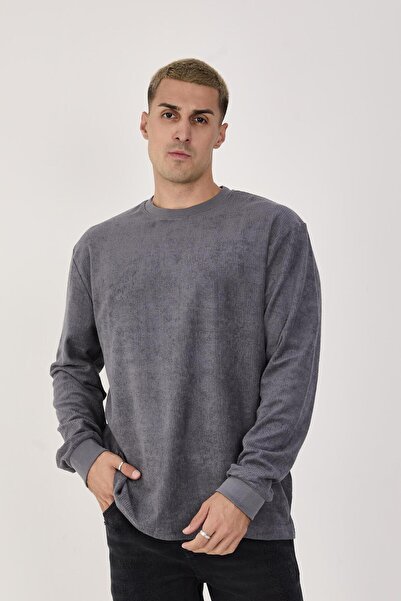 Store سويت شيرت رجالي من القطن بنسبة 100% برقبة دائرية وقصة فضفاضة وأكمام طويلة من القماش المضلع