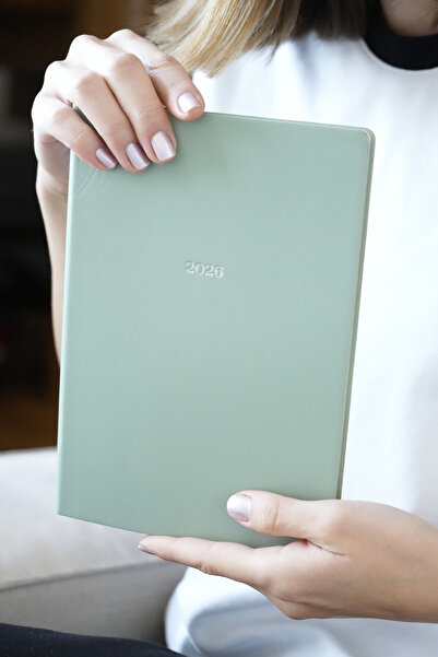 Victoria's Journals Smyth 2026 Weekly Agenda A5 (14X21Cm) Flexible Cover Ivory 80 Gr.