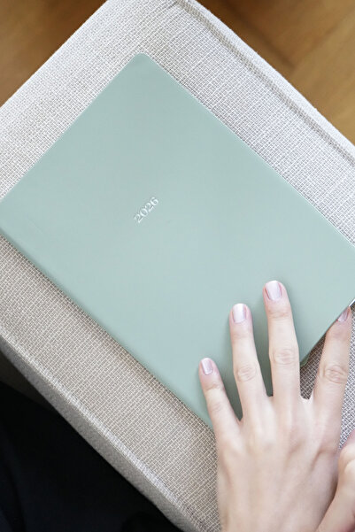 Victoria's Journals Smyth 2026 Weekly Agenda A5 (14X21Cm) Flexible Cover Ivory 80 Gr.