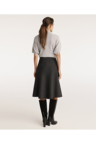 Yargıcı A Kesim Dizaltı Triko Etek