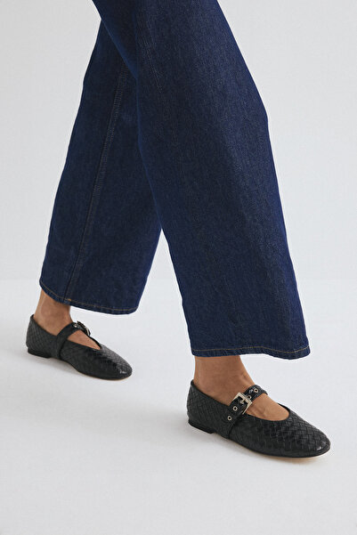 LUTVELIZADE حذاء باليه 2503 - حذاء باليه نسائي أسود محبوك مع تفاصيل مشبك فضي