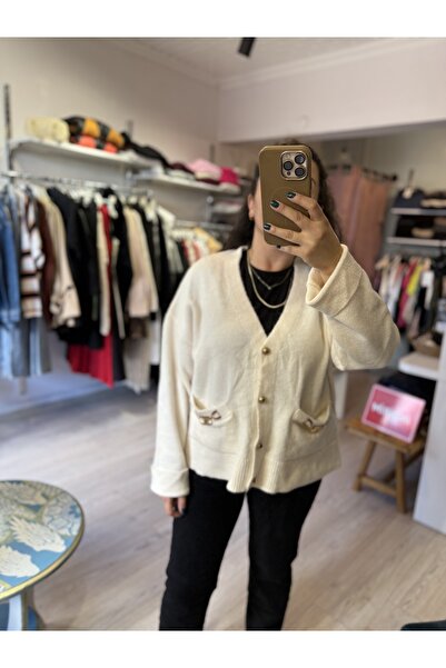 ALVWOMAN Cream Cardigan with Accessories