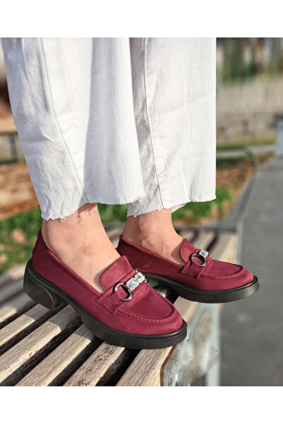 EVEREST SHOES Women's Burgundy Suede Stone Buckle Loafer Shoes