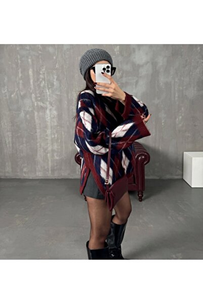 ALYAM BUTİK Kadın Baklava Desenli Yırtmaçlı Oversize Kazak