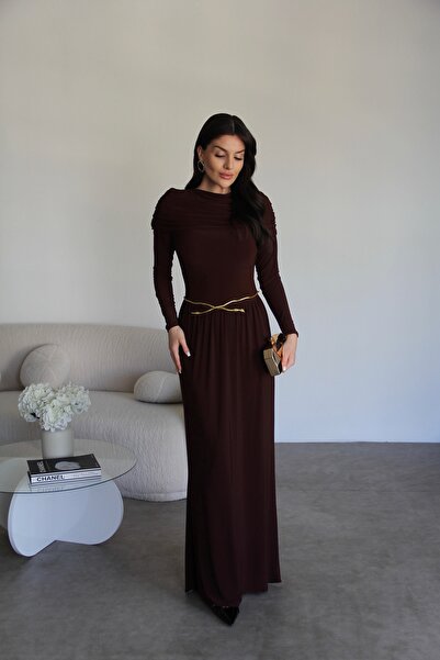 Julidress Μακρύ φόρεμα με κορδόνια με χρυσή μεταλλική ζώνη με γιακά σάλι Bitter Brown