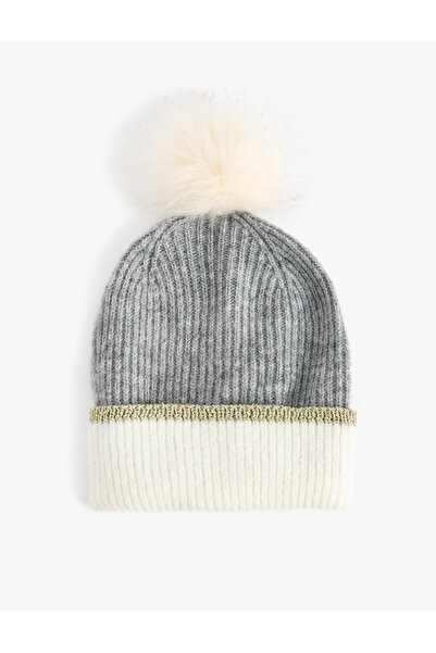 Koton Color Block Pompom Knitted Beanie - Διπλωμένη λεπτομέρεια
