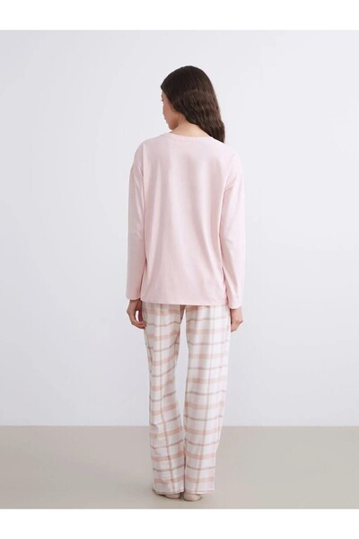 LC Waikiki Gpj, Alanna