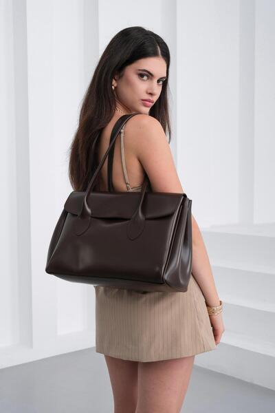 Shule Bags Голямо куфарче Lonn Горчиво кафе