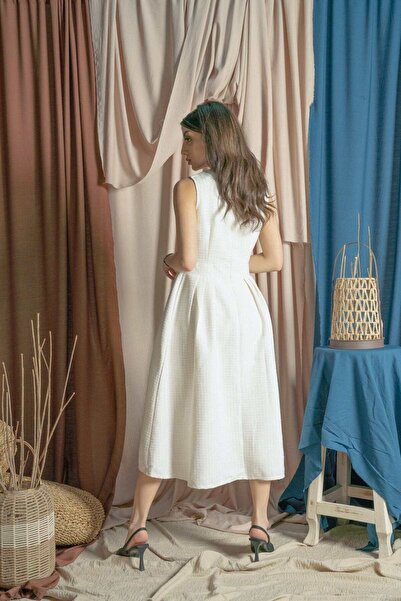 mica فستان نسائي من الصوف متوسط الطول منقوش