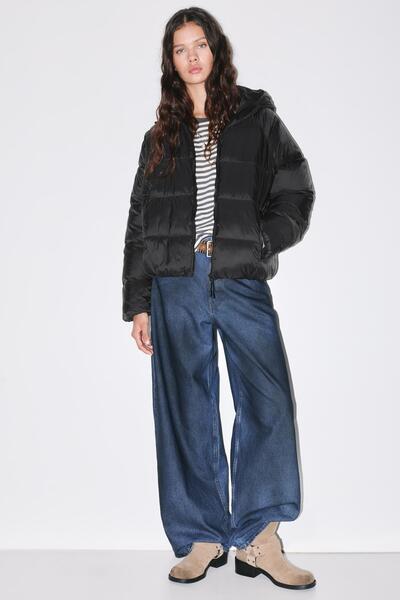 Pull & Bear Kapüşonlu şişme mont