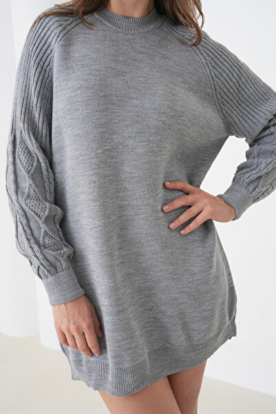 MAMAYAGA Women's Long Sleeves Self-Textured Crew Neck Tunic Oversized Stylish Winter Knitwear Sweater