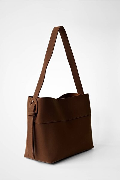 Yuka Atelier حقيبة تسوق تيرا من الجلد المدبوغ مع حزام قابل للتعديل